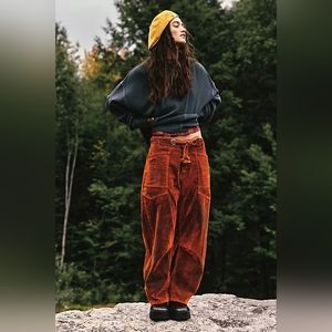 ‼️ISO Moxie flocked pull on barrel jeans